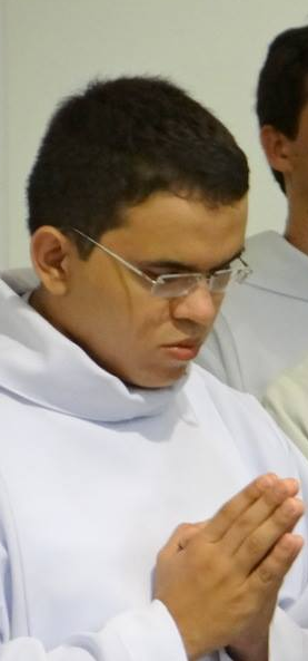 Eduardo Rocha deixou a Igreja Adventista e se tornou seminarista da Arquidiocese de Fortaleza. 