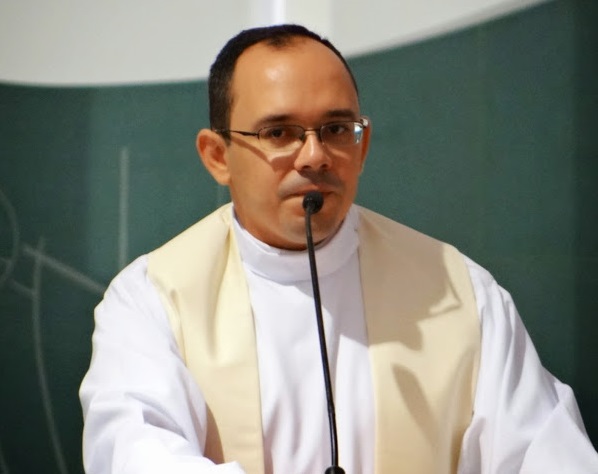 Padre Rafhael Maciel, responsável pela Pastoral Vocacional de Fortaleza. 