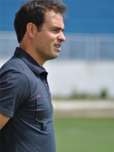 Sidney Moraes começou a carreira de treinador no Boa, onde foi auxiliar de Nedo Xavier