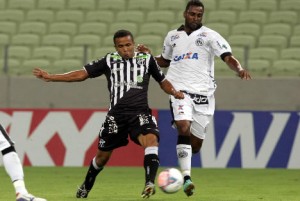 Rogerinho enquanto teve folego foi bem na partida (Foto:Kiko Silva)