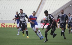 Lulinha e Potiguar: Não era o dia do Vozão (Foto: Kid Junior)