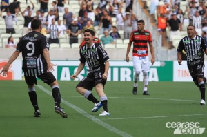 Ricardinho abriu o placar e foi peça fundamental no jogo (Foto: Cearsc.com/Divulgação)