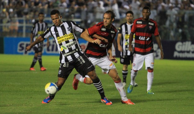 Bill marcou 3 gols e levou o 3º amarelo (Cearasc.com/Divulgação)