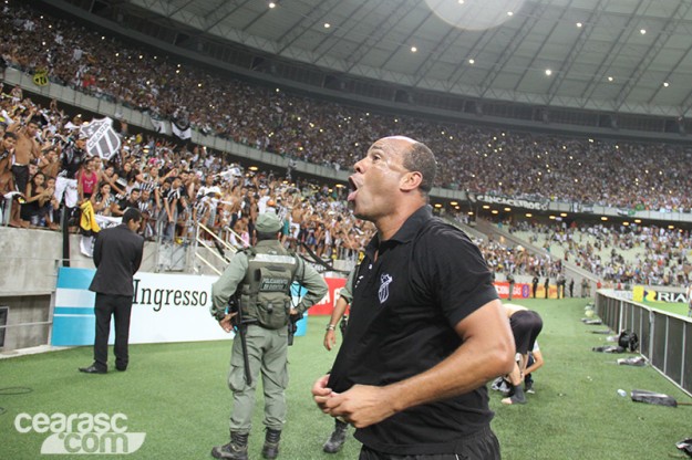 Nem três, nem dois, Sérgio soares só usa um volante (Foto: Cearasc.com/Divulgação) 