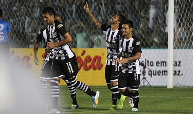 Assisinho começou 2015 desencantando (Foto?: Christian Alekson/Cearasc.com)