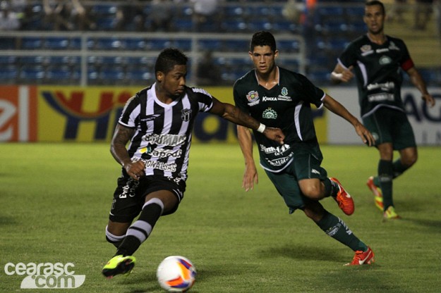 Marinho foi "o cara" do jogo (Foto: Christian Alekson/CearaSC.com)