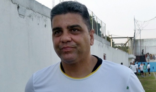 Marcelo Cabo tentará dar cabo a situação (Foto: Vitor Costa)