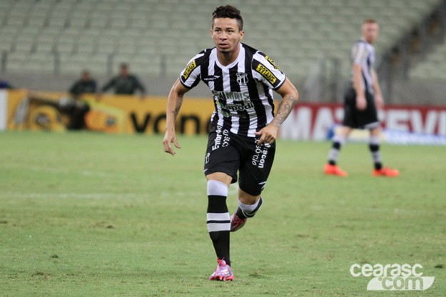 Siloé deverá mesmo substituir Rafael Costa (Foto: Christian Alekson/CearaSC.com)