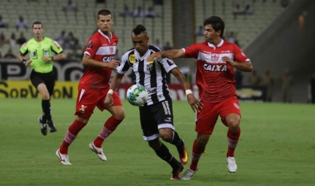 Atacante Ciel deverá retornar diante do Joinville (Foto: Christian Alekson/CearaSC.com)