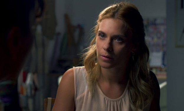 Diana (Carolina Dieckmann)