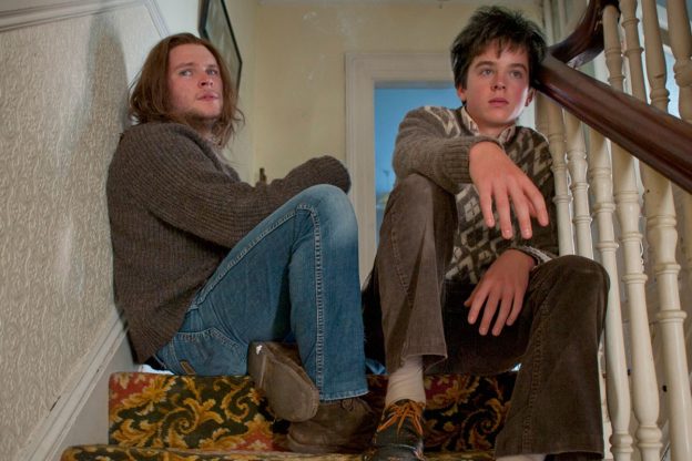 O background familiar, em especial Conor e Brendan, é um dos acertos do filme