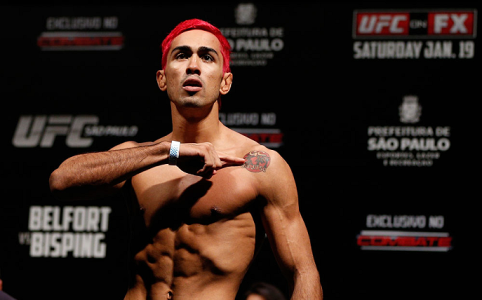 Pepey espera voltar a luta ainda em novembro. Foto: UFC/Divulgação