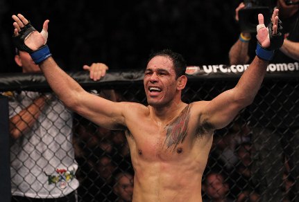 Minotouro está sem lutar desde fevereiro de 2013. Foto: UFC/Divulgação