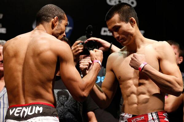 Aldo frente a frente com Zumbi Coreano .Foto: UFC/Divulgação
