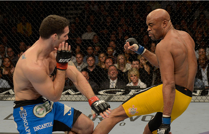Momento da fratura do brasileiro. Foto: UFC/Divulgação