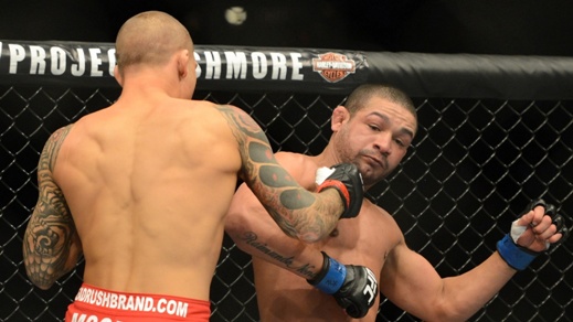 Brandão foi o último cearense a lutar e saiu derrotado. Foto: UFC/Divulgação