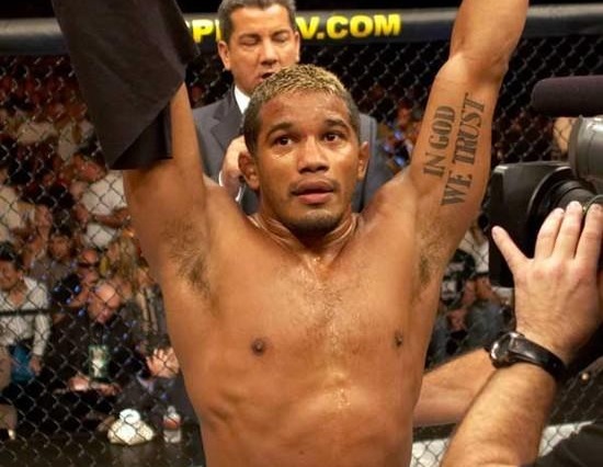 Hermes França tem 35 lutas em sua carreira. Foto: UFC/Divulgação