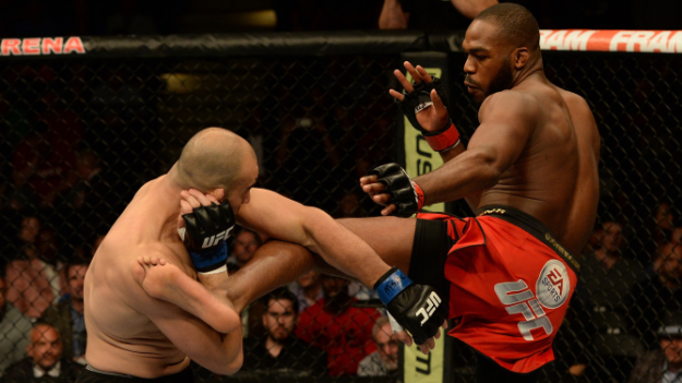 Jones dominou a luta contra Glover. Foto: UFC/Divulgação