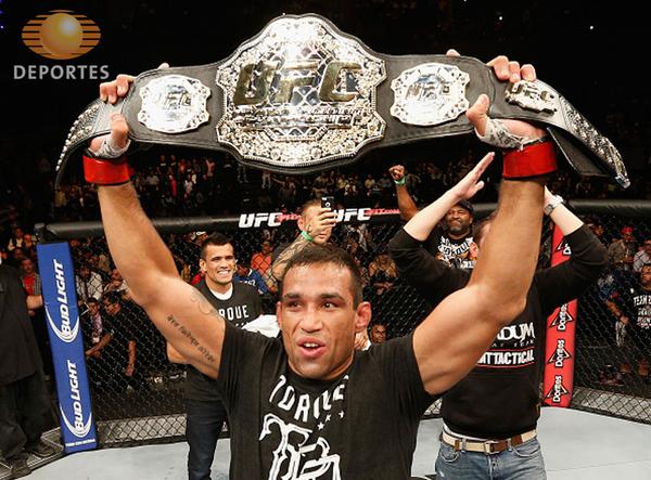 Werdum agora aguarda luta com Velasquez para unificar o cinturão. Foto: UFC/Divulgação