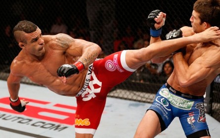 Chute rodado em Luke Rockhold entrou na lista | Foto: UFC