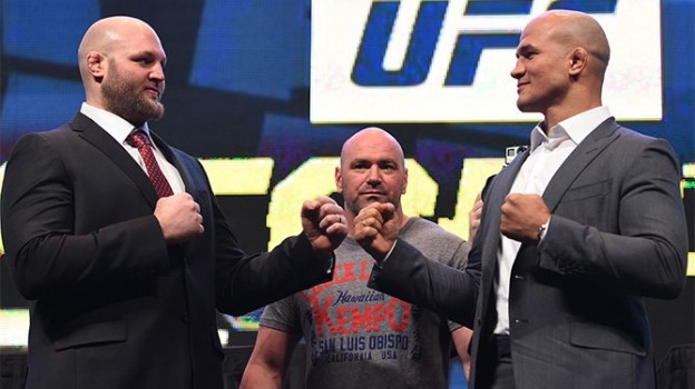 Encarada promocional entre Cigano (direita) e Rothwell. Foto: UFC/Divulgação