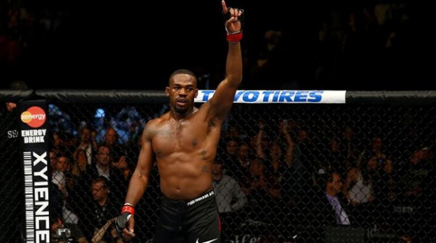 Jones lidera o ranking peso-por-peso do UFC. Foto: UFC/Divulgação