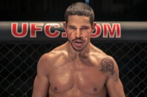 José Loreto caracterizado como o lutador de MMA no filme. Foto: Divulgação