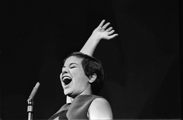 elis-regina