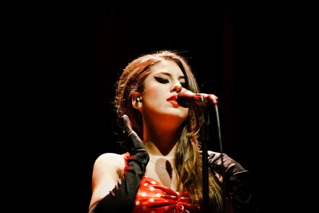 27 e 28/07/2012 - Bruna Góes e banda (Tributo Amy Winehouse) - TAC