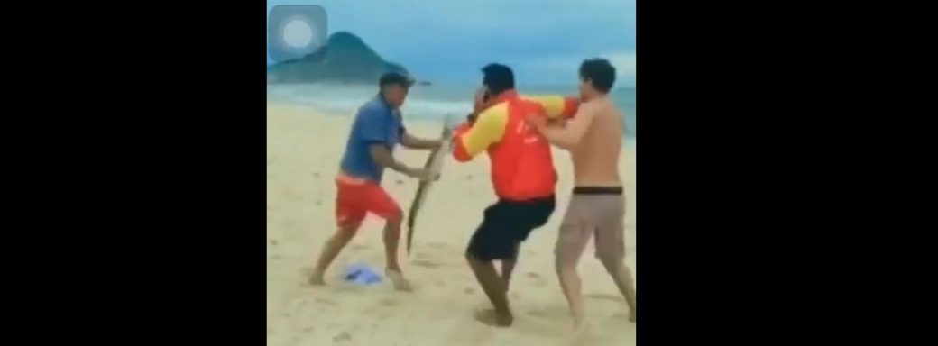 Homem usa jacaré como arma em briga em praia do Rio de Janeiro