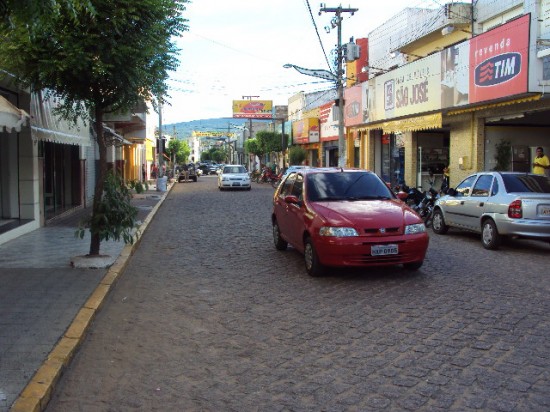 Rua principal de Barbalha, pode onde Lampião e seu bando passaram em 1926, em direção a Juazeiro, onde ele receberia a patente de capitão