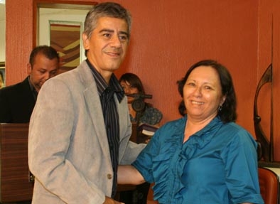 Os dois ombudsmans: Paulo Rogério, que inicia seu trabalho, e Rita Célia Faheina, que conclui seu mandato