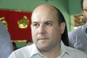 Prefeito negou qualquer intervenção na disputa petista (Foto: Mauri Melo/O POVO)
