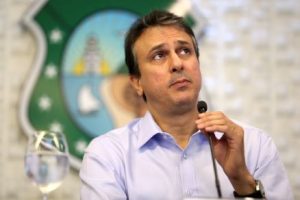 Camilo Santana apresentou medida regulamentando a vaquejada no Ceará (Foto: Fábio Lima/O POVO)
