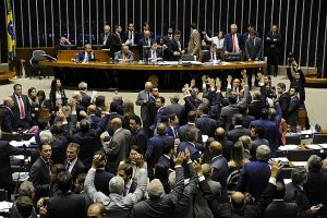 Oito cearenses votaram a favor do fundão eleitoral na Câmara (Foto: Luis Macede/Agência Câmara)