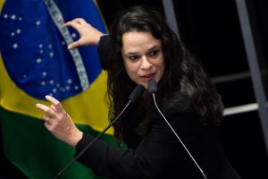 Janaína Paschoal usou as redes para criticas Ciro Gomes (Marcelo Camargo/Agência Brasil)