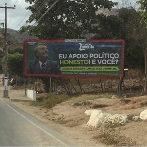 Outdoor do candidato será inaugurado no sábado em Itapajé (Foto: Reprodução/Endireita Itapajé)